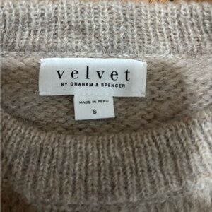 Velvet by Graham & Spencer Cream Ribbed Crew Neck Sweater